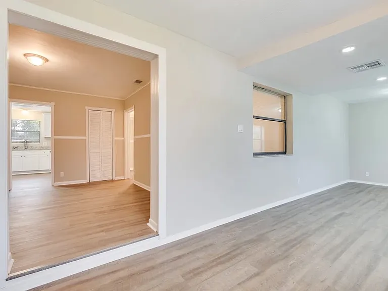 6716 Wurn Park Ct — Photo 3