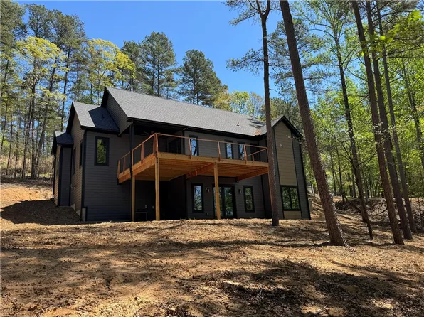 940 Coachmans Trl, West Union, SC 29696