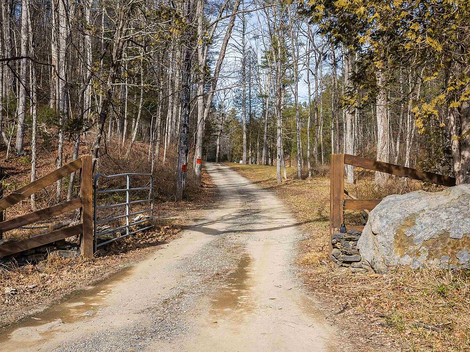 13th image of this home