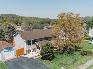 221 Buckboard Rd, Waynesboro, VA 22980
