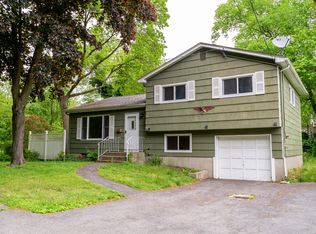 44 Amherst Road, Greenwich, CT 06878