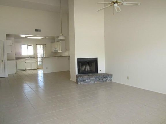 3rd image of 657 La Chapa Ave APT A