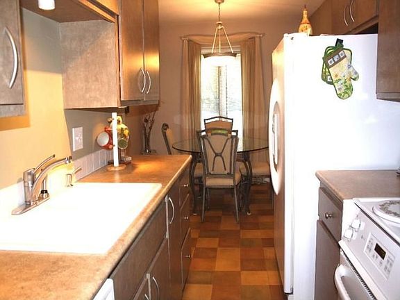 5th image of 3408 N Bent Oak Dr