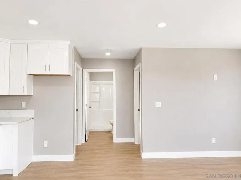 2421 Balboa Vista Dr #2 — Photo 5