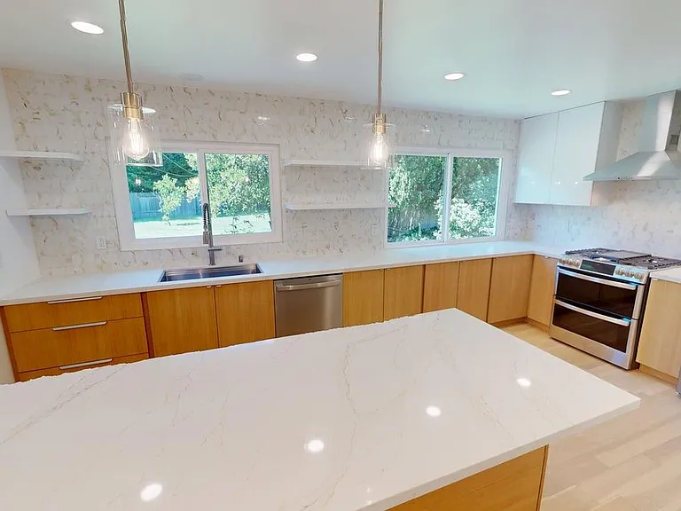 717 I St — Photo 3