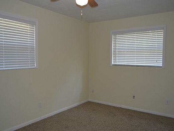 5th image of 1825 SE 49th Dr
