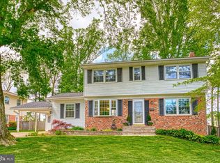 3114 Fair Woods Pkwy, Fairfax, VA 22030