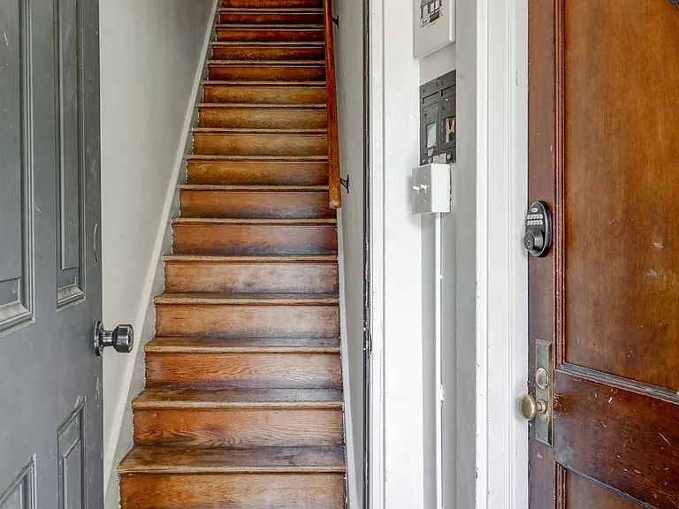 637 E Orange St #2 — Photo 34