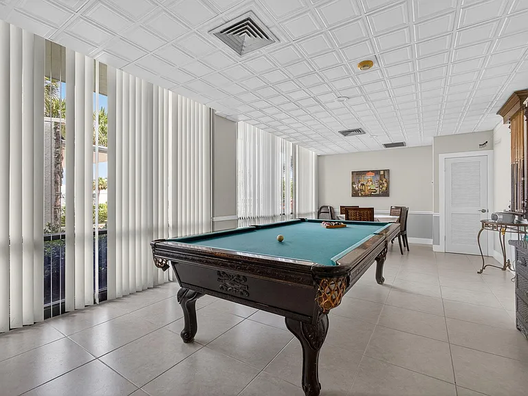 336 Golfview Rd #905 — Photo 40