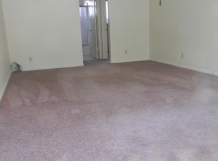 25627 Western Ave APT 4, Lomita, CA 90717