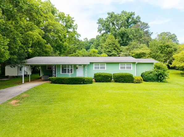 733 Bell Creek Rd, Hiawassee, GA 30546