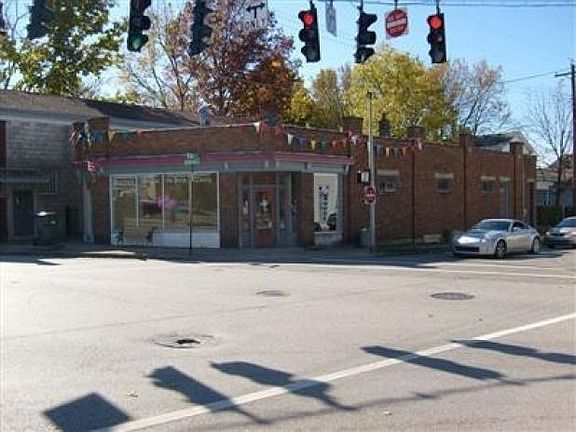 2nd image of 4001 Decoursey Ave