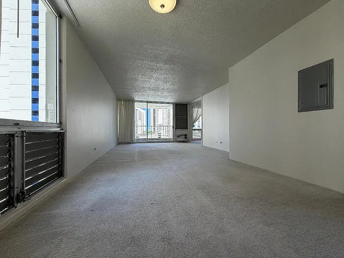 1717 Ala Wai Blvd — Photo 5