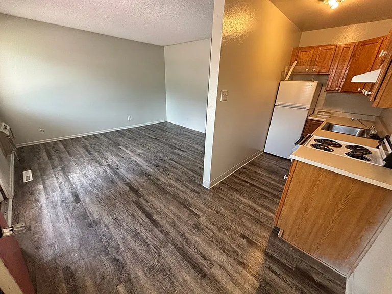 Taylor St Apartment — Photo 45