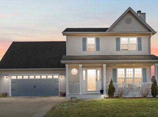 8615 Broadway Dr, Sturtevant, WI 53177