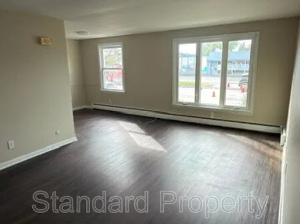 2629 Elmwood Ave APT 4, Buffalo, NY 14217