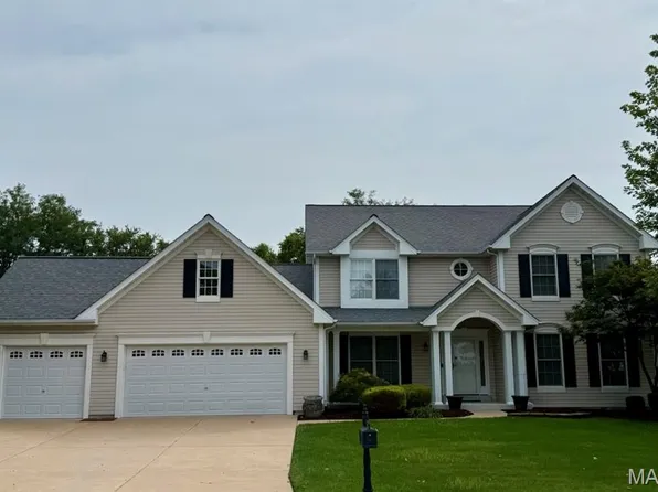 4734 Briarcroft Dr, Saint Charles, MO 63304
