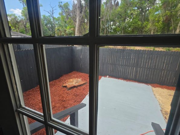 521 N Carpenter Ave, Orange City, FL