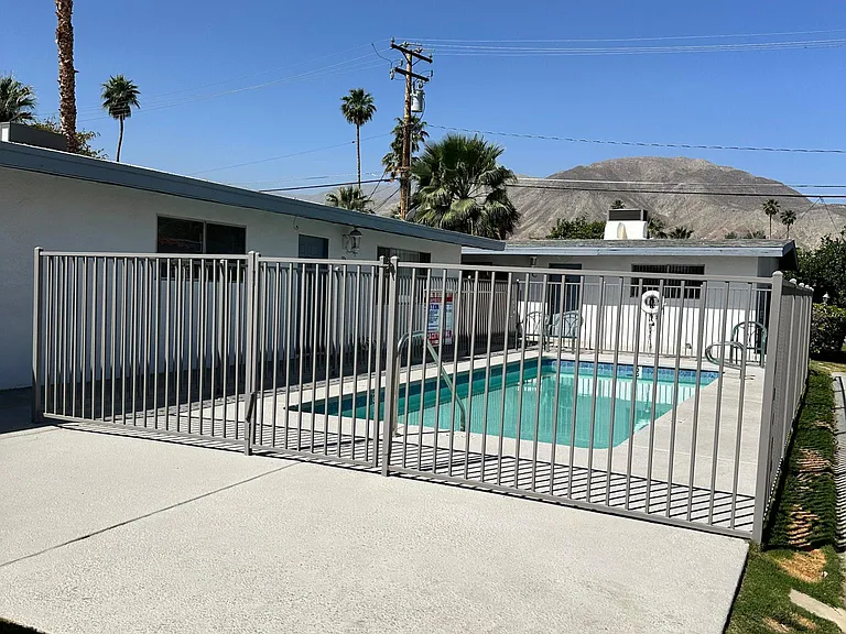 44805 Las Palmas Ave #C — Photo 9