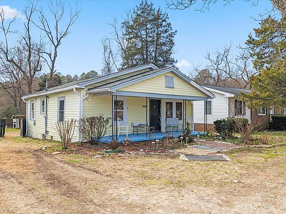 2nd image of 3133 Tryon Rd