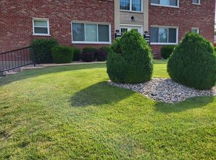 3610 Buckley Rd, Saint Louis, MO 63125