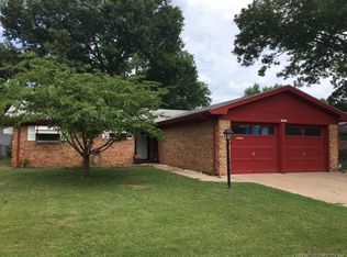 521 Sooner Rd, Bartlesville, OK 74003