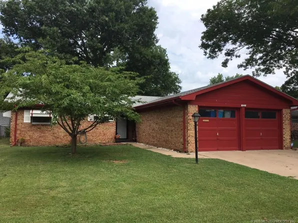 521 Sooner Rd, Bartlesville, OK 74003