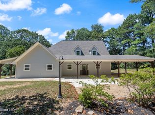 158 Laundre Rd, Coldwater, MS 38618