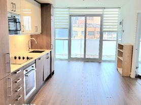 77 Mutual St