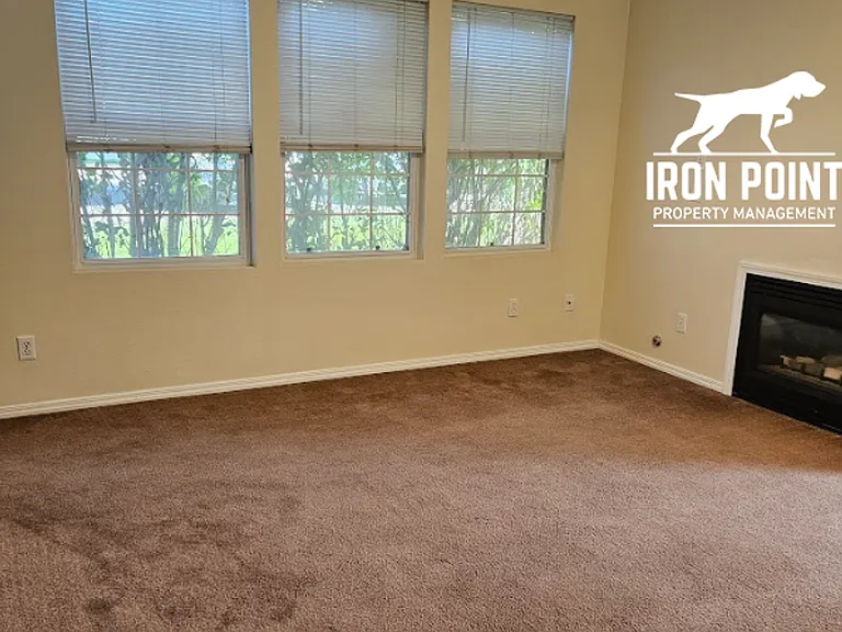 35 N Barritz Ct — Photo 2