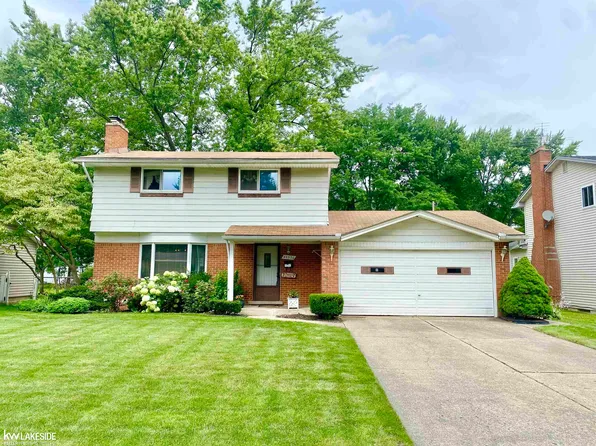 40520 Irval Dr, Sterling Heights, MI 48313