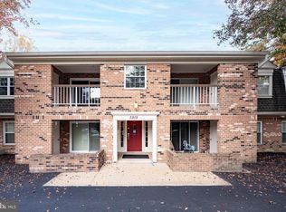 5819 Cove Landing Rd APT 301, Burke, VA 22015