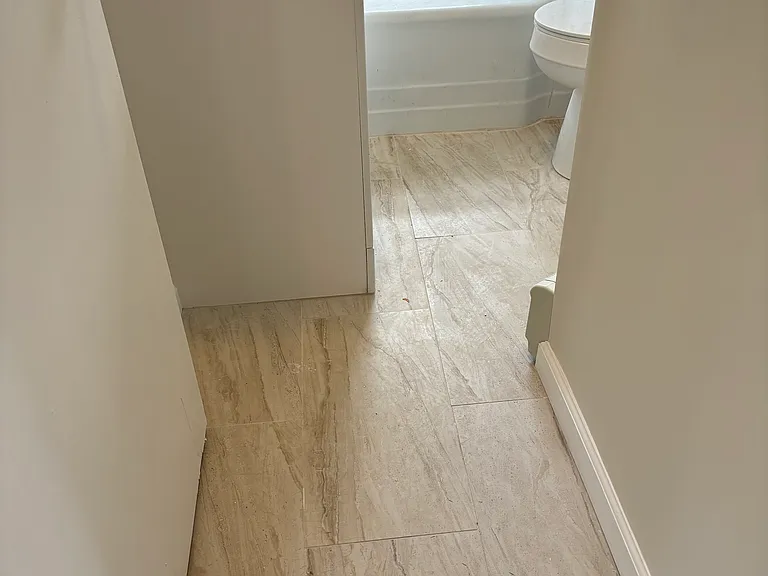 19 Youngs Ave #1R — Photo 11
