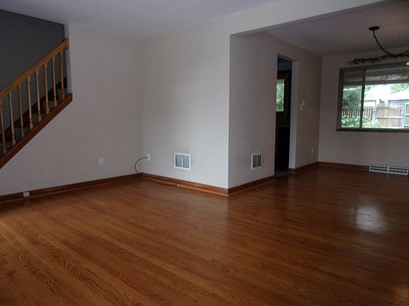 Right unit - Living/Dining