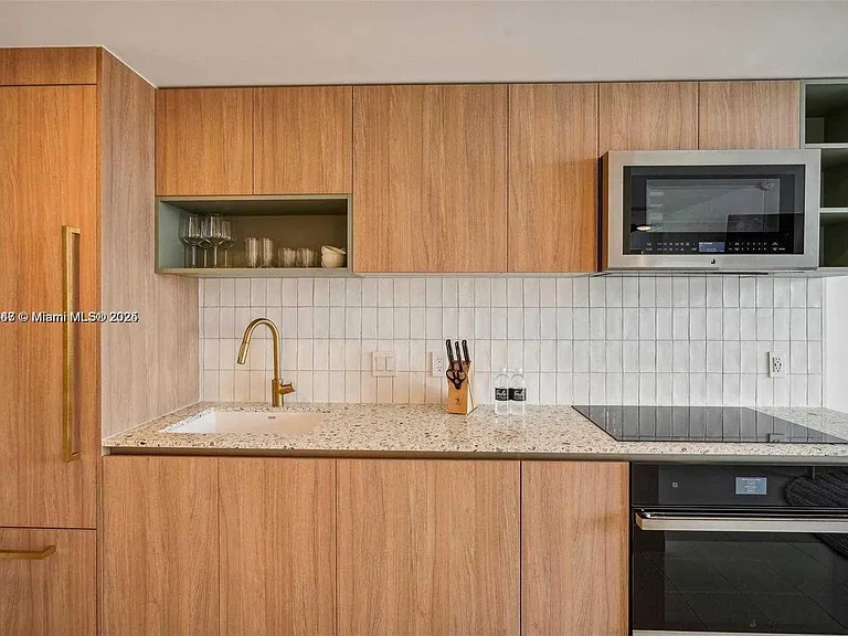 159 NE 6th St #4114 — Photo 4