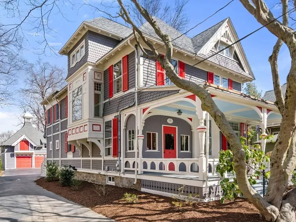 11 Church St, Newton, MA 02458