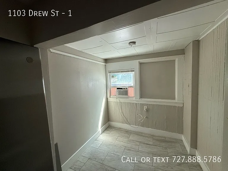 1103 Drew St #1 — Photo 6