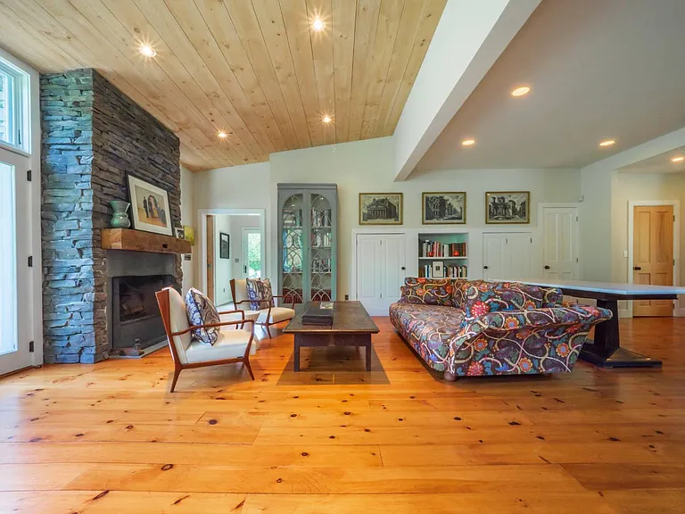 126 Sagaponack Rd — Photo 5