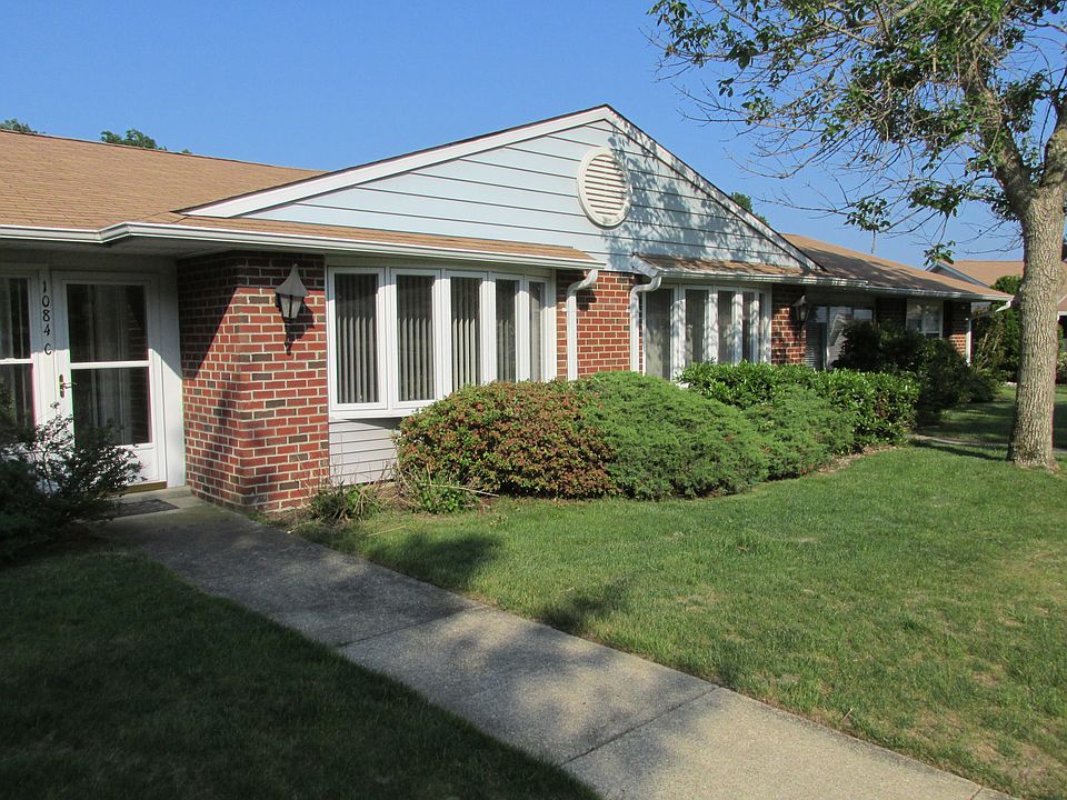 1st image of 1084C Argyll Cir