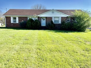 1732 White Dr, Lewisburg, TN 37091