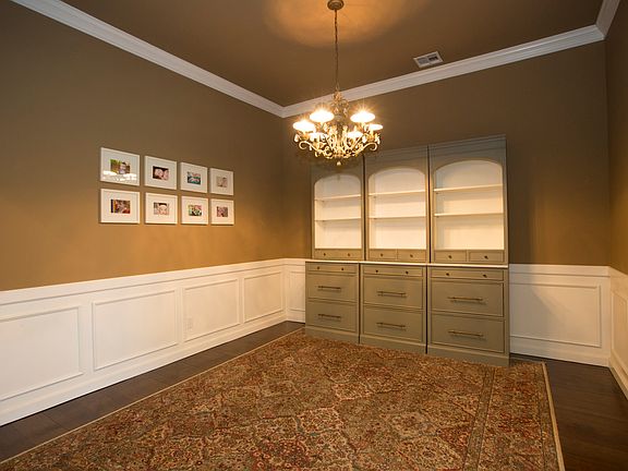 Amazing built-ins in formal dining room