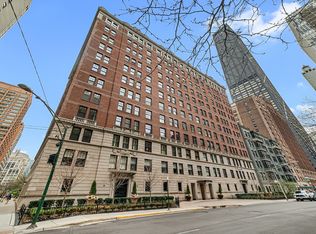 227 E Delaware Pl #8C, Chicago, IL 60611