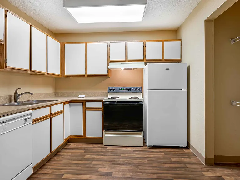 1 Bedroom Suite - 2 Queen Beds