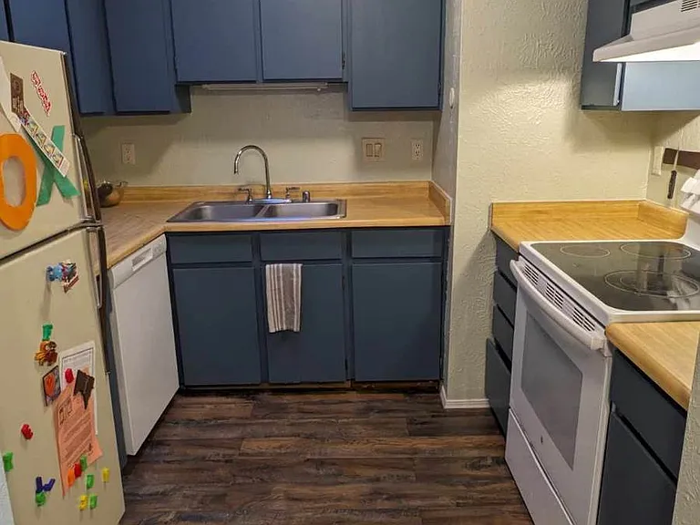 2900 Palo Verde Dr NE #D — Photo 8