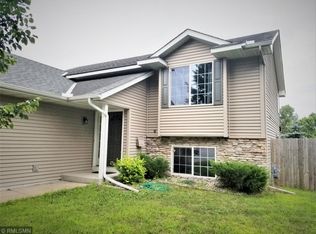 303 Glenwood St SW, Isanti, MN 55040