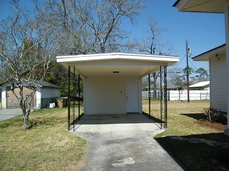 108 Coleraine Dr — Photo 22