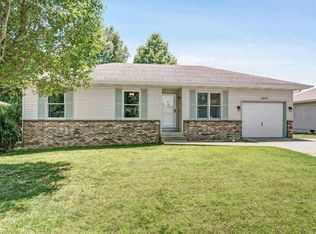 1492 W Daniels St, Ozark, MO 65721