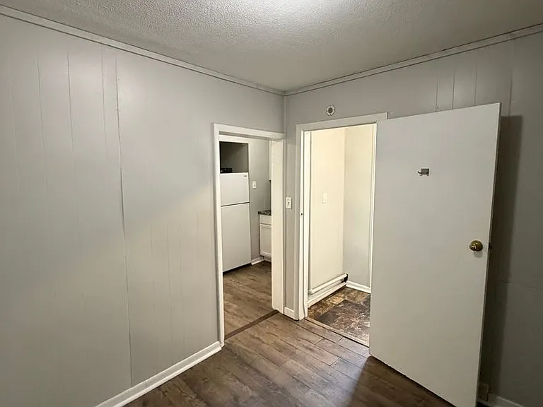 618 S Center St — Photo 8