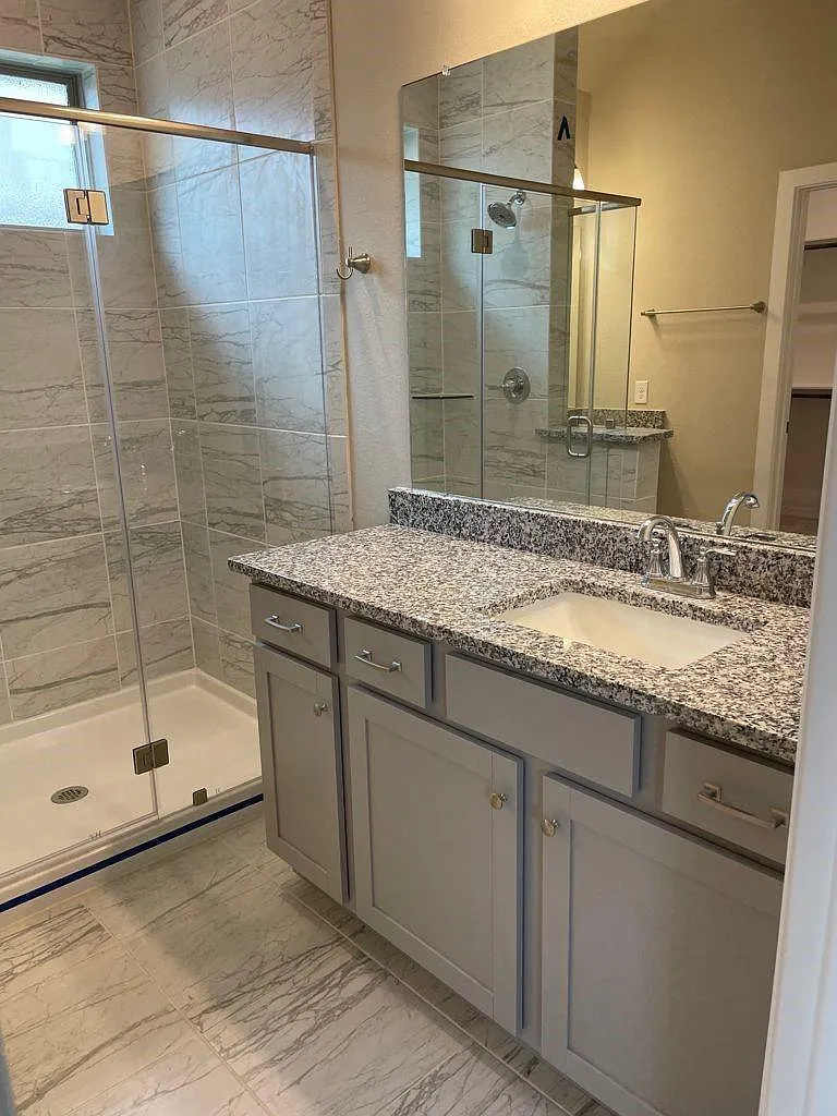 3 bed, 3.0 bath, 2125 sqft, $2,900 — Photo 3