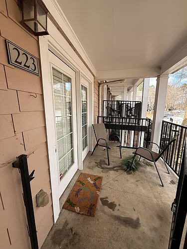 1035 Barnett Shoals Rd #223 Photo 1